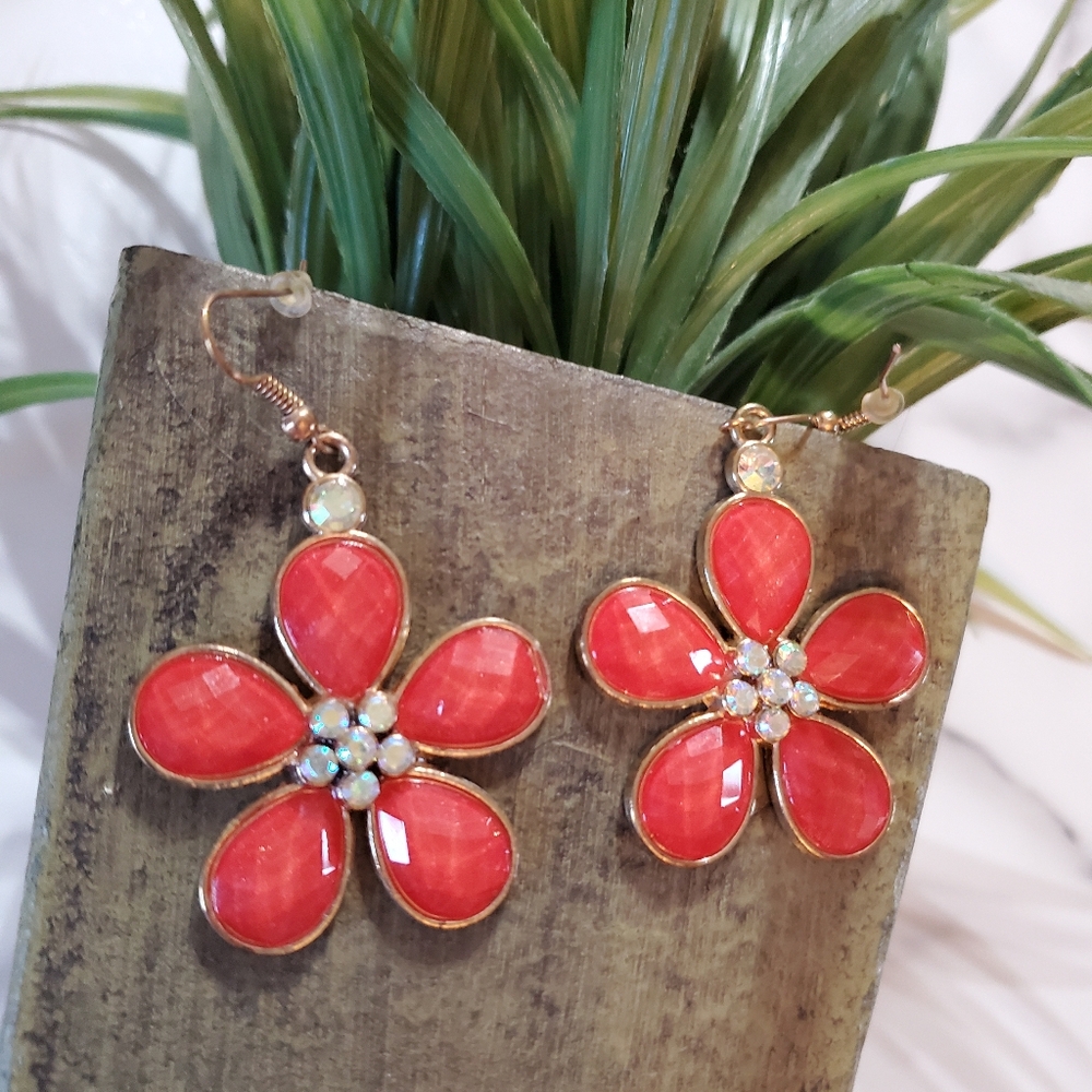 Coral Flower Earrings 💥3 for $12💥